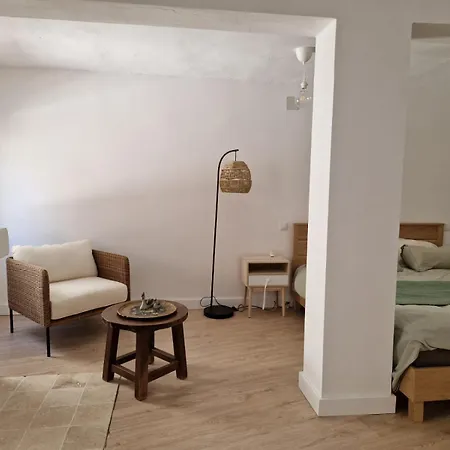 Amplia Y Tranquila Con Bano Privado En Piso Compartido Malaga