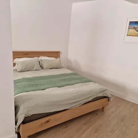 Apartment Amplia Y Tranquila Con Bano Privado En Piso Compartido Malaga