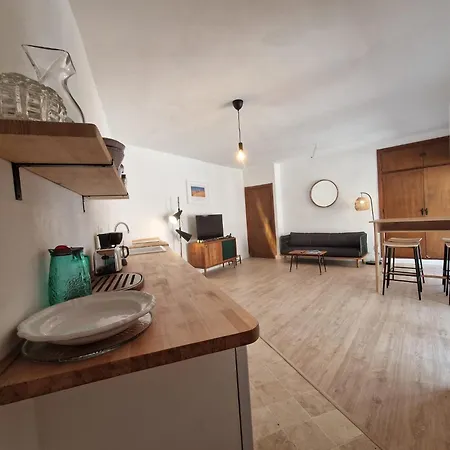 Amplia Y Tranquila Con Bano Privado En Piso Compartido Malaga