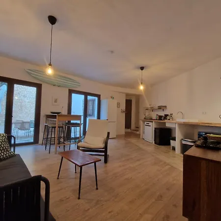 Apartment Amplia Y Tranquila Con Bano Privado En Piso Compartido Malaga
